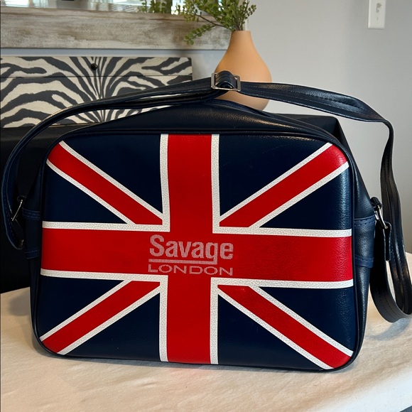 Savage Vintage Union Jack crossbody travel bag Durable Unisex British bag EUC - Picture 4 of 10